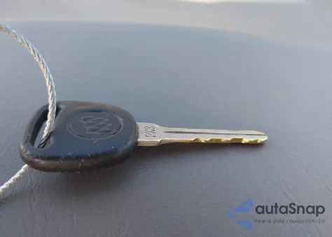 2002 Buick Lesabre Custom from USA, damaged, VIN 1G4HP54K72U233081